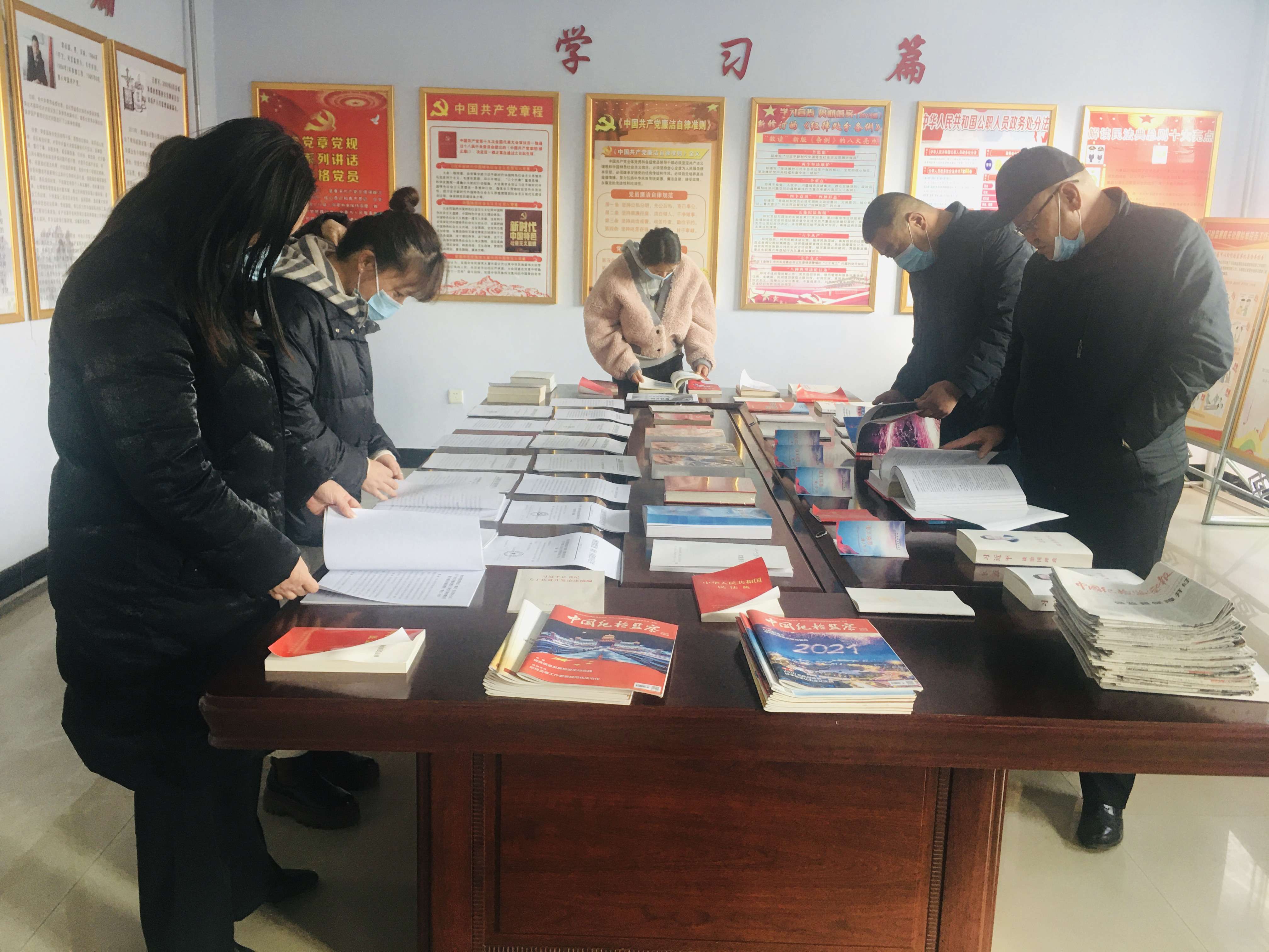 1639989539830831.png 12.8廉政基地参观.png